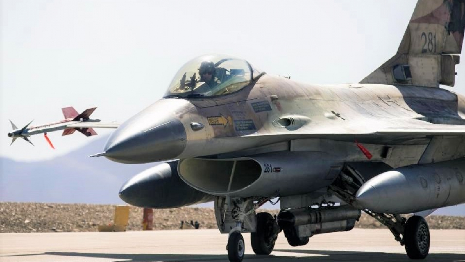 Israel bắn phá Gaza: chiến thuật, vũ khí và hậu quả