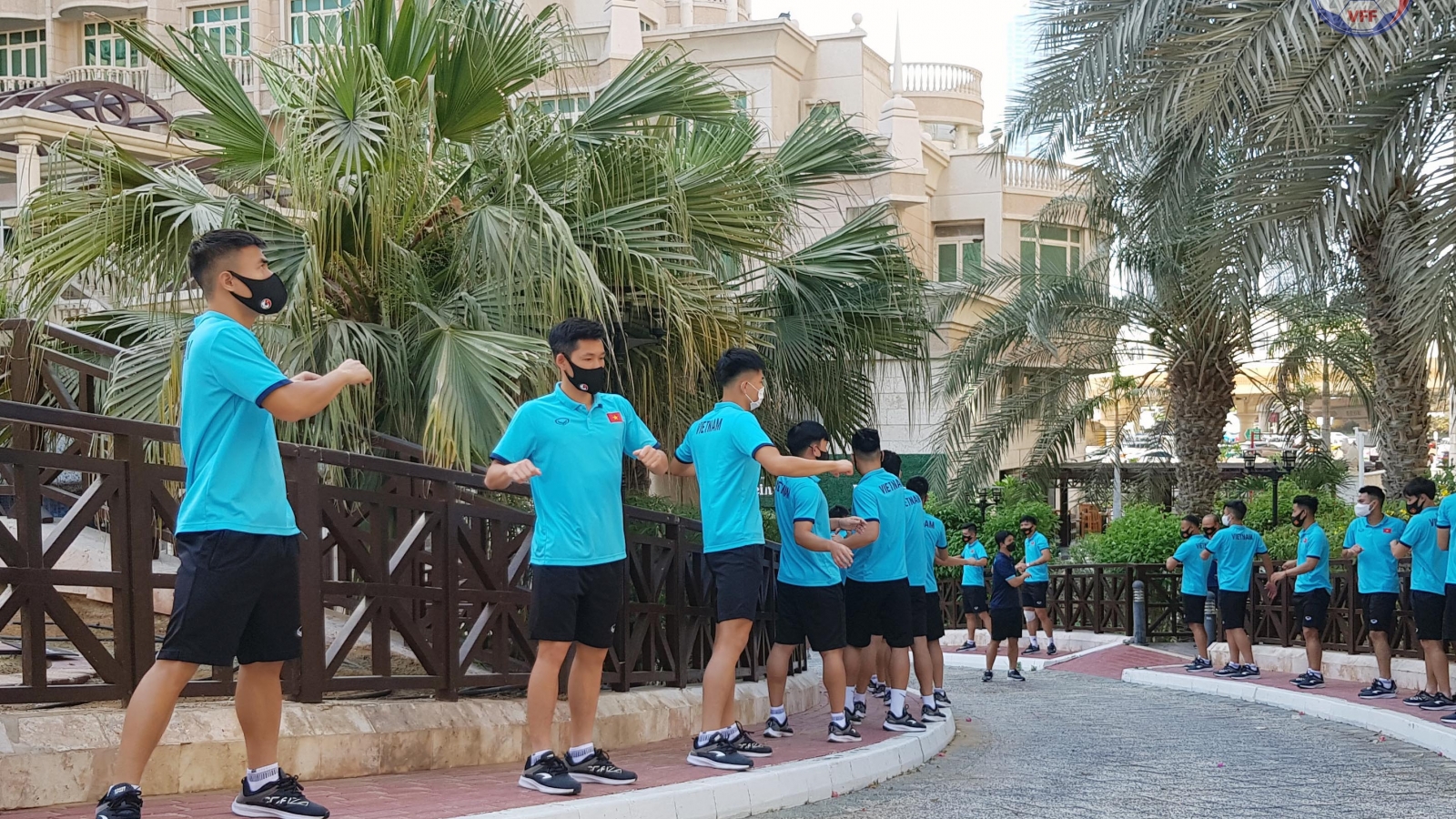 ĐT Việt Nam làm gì trong ngày đầu tiên ở UAE? 