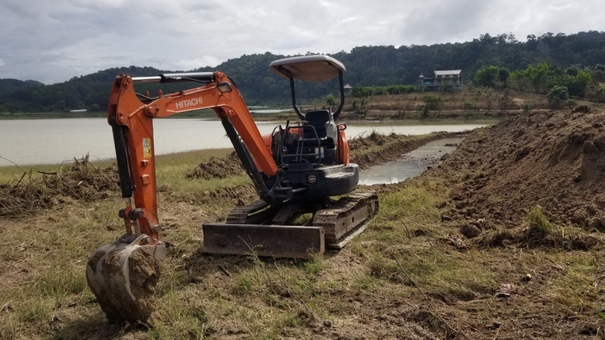 Hồ thủy lợi Proh bị xâm hại, cơ quan chủ quản kêu cứu