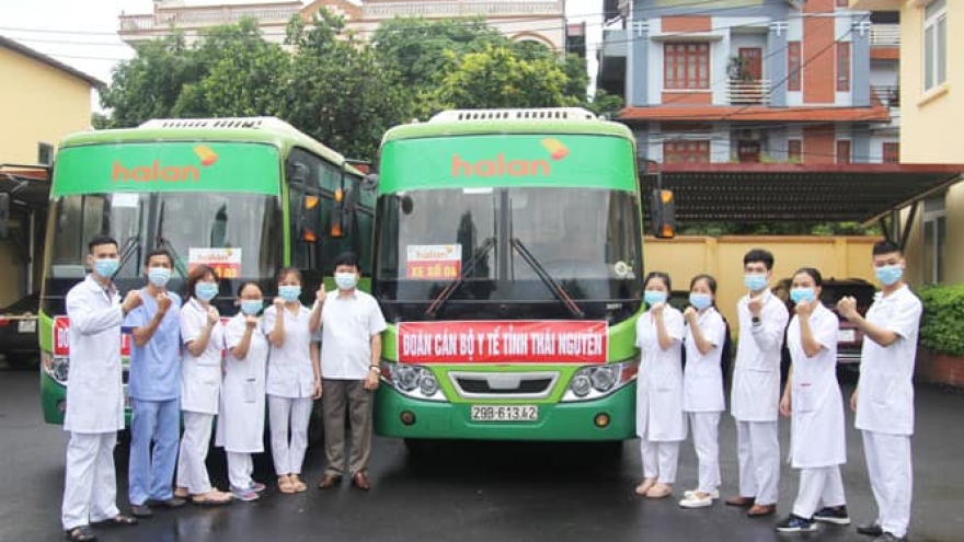 Thái Nguyên chi viện 51 nhân viên y tế giúp Bắc Giang phòng, chống COVID-19