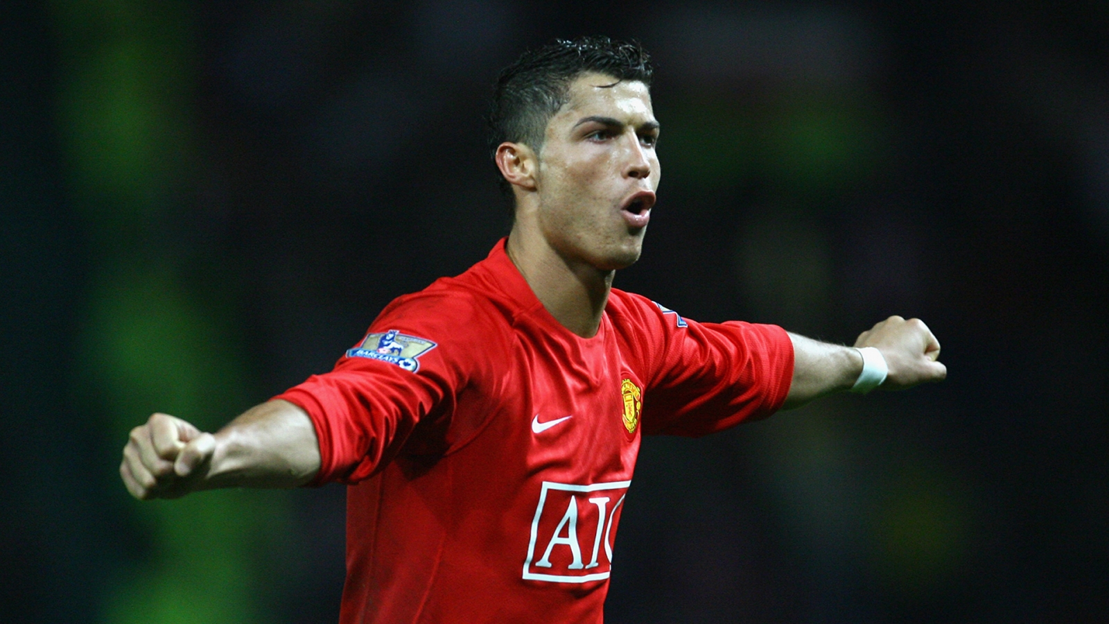 Ngày này năm xưa: Ronaldo ghi bàn thắng cuối cùng cho MU 