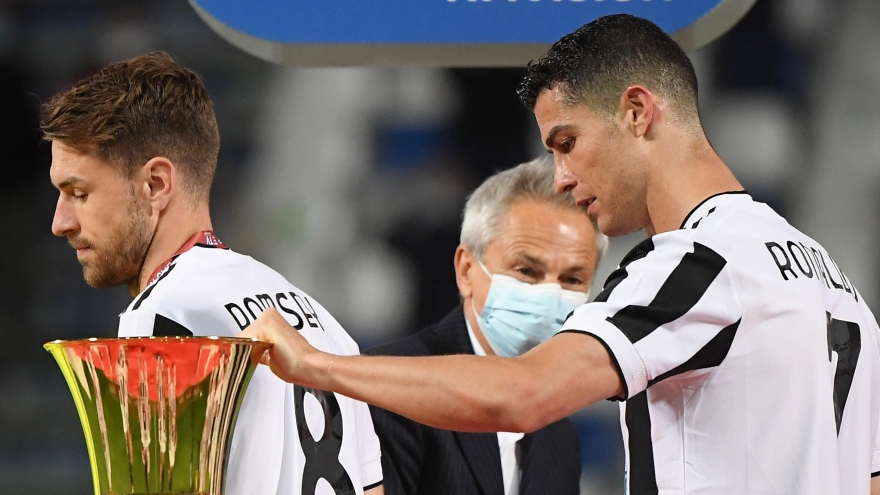 Juventus vô địch Cúp QG Italy, Ronaldo thoát khỏi cảnh "trắng tay"