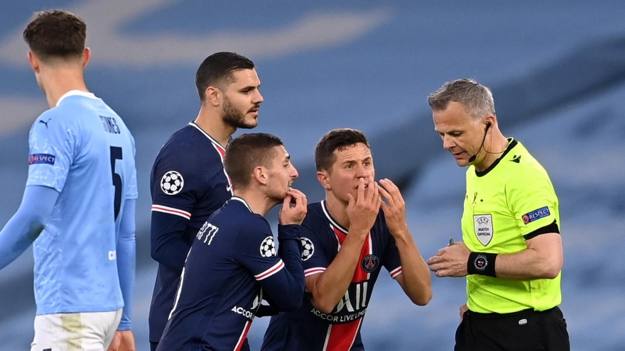 Dàn sao PSG đồng loạt tố trọng tài chửi cầu thủ