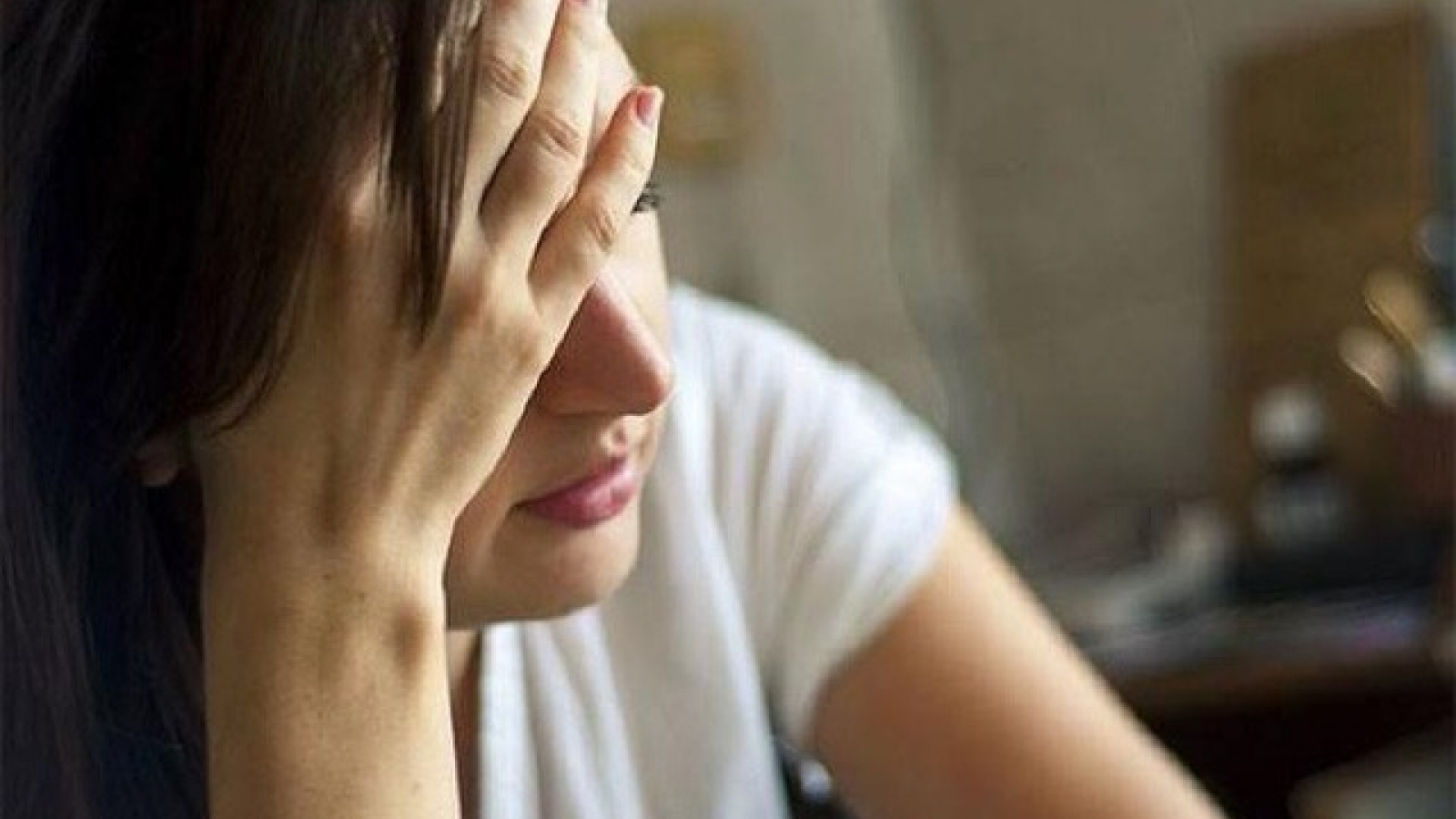 “Đàn bà xấu thì không có quà”?