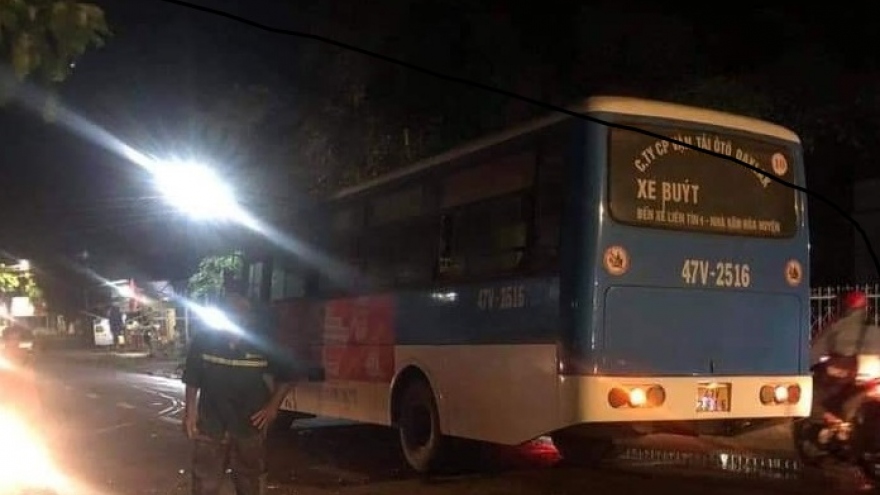 Đắk Lắk: Va chạm với xe buýt, hai nam thanh niên tử vong tại chỗ