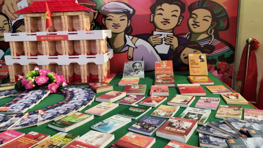Triển lãm Quốc hội Việt Nam - Những chặng đường đổi mới và phát triển