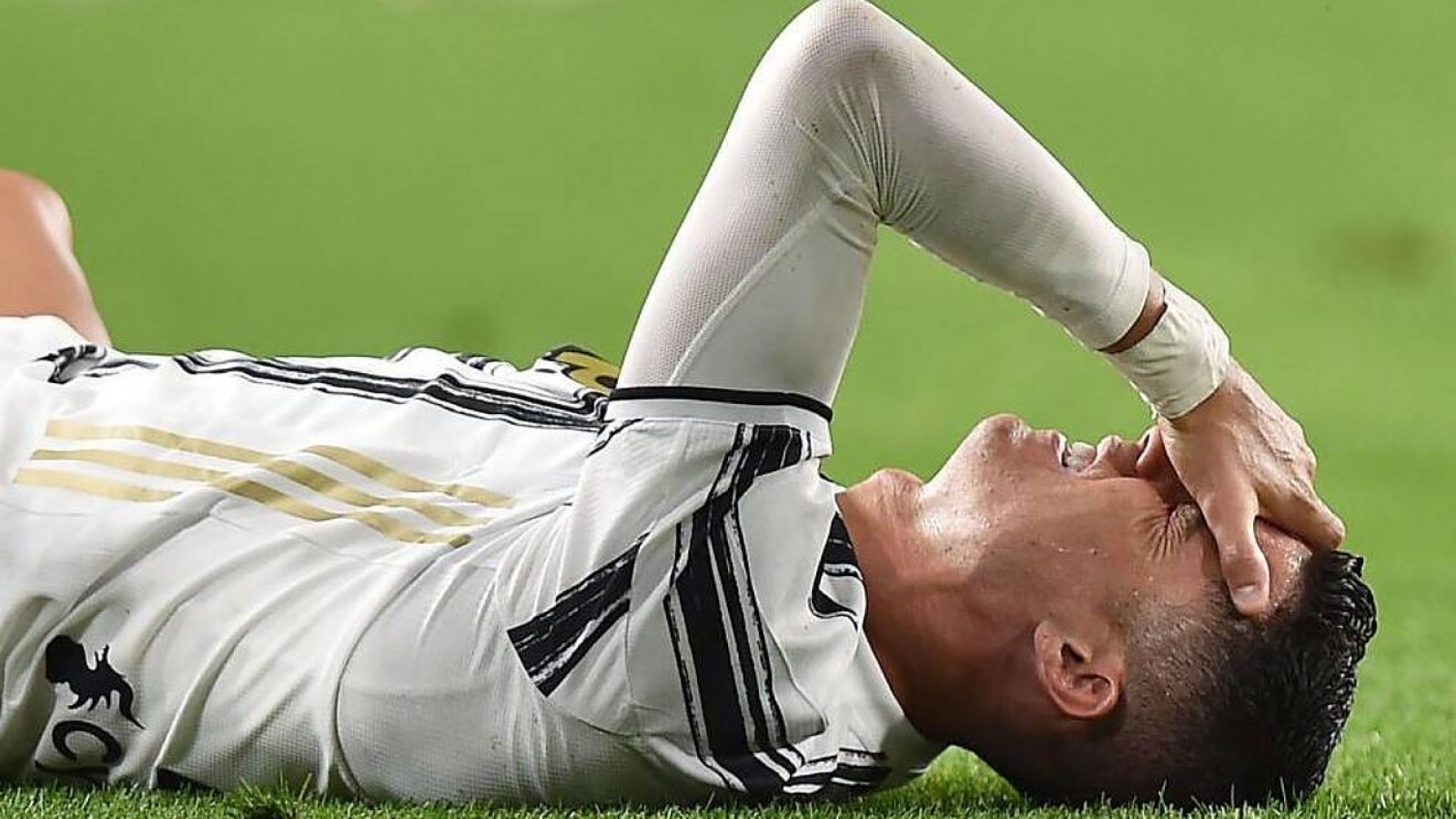 Juventus sẽ bị loại khỏi Serie A nếu không chịu từ bỏ Super League
