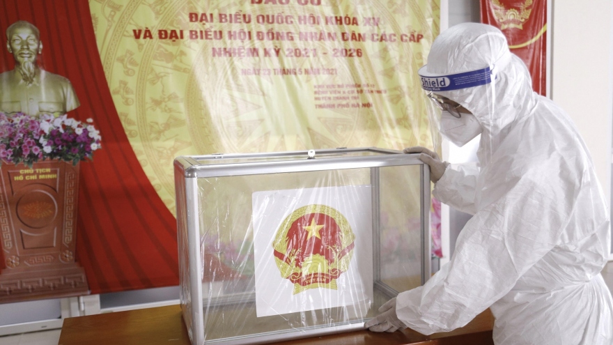 “Bảo đảm bầu cử an toàn và tiêm vaccine miễn phí cho toàn dân”