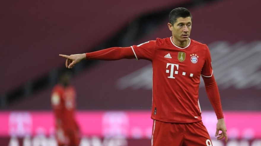 Bayern bất ngờ rao bán tiền đạo Lewandowski