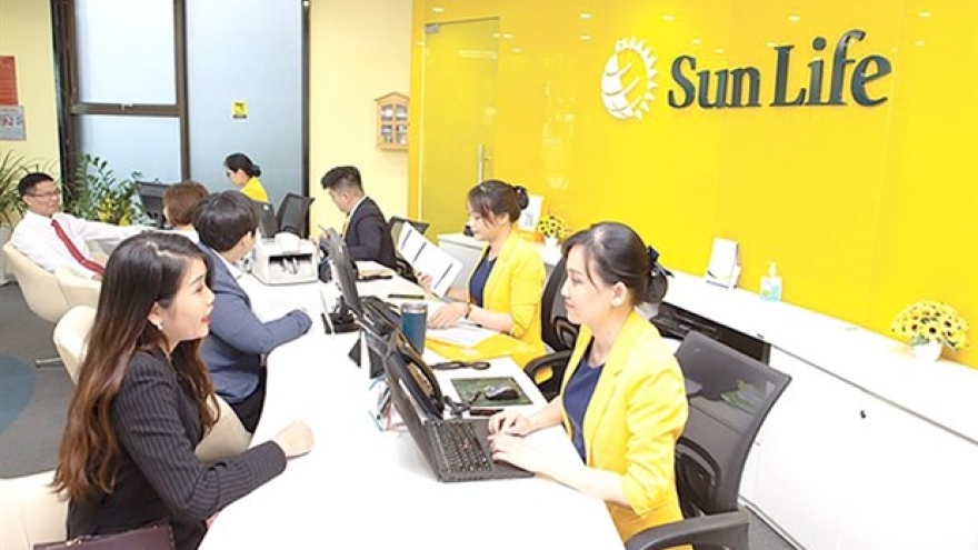 Local banks earn high profits from bancassurance activities