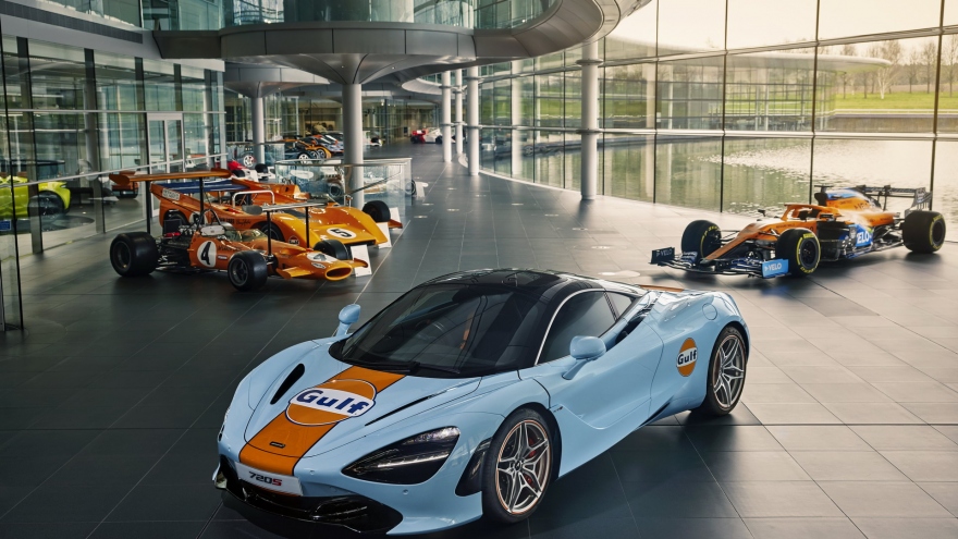 McLaren 720S xuất hiện với màu áo Gulf độc đáo