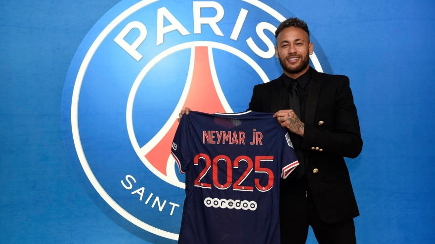 PSG chính thức “trói chân” Neymar tới năm 2025