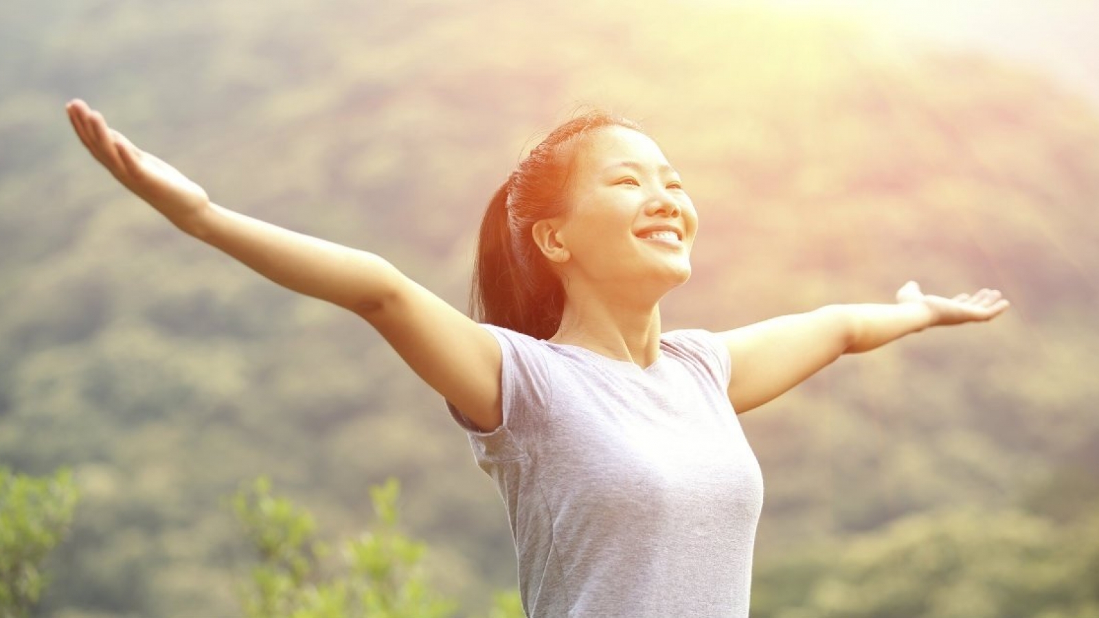 Người hạnh phúc không bận tâm điều gì?