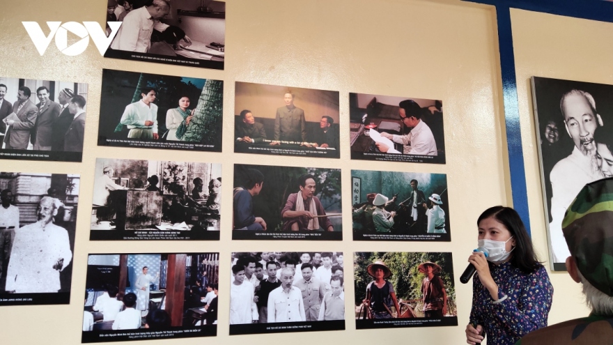 Photo exhibition on President HCM in cinematography opens to public