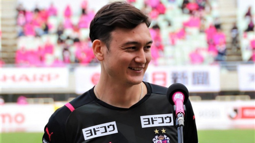 Văn Lâm chưa đấu trận ra mắt, Cerezo Osaka mất điểm đáng tiếc