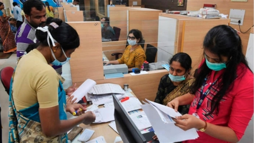 Các ngân hàng quốc tế đang rút dần khỏi Ấn Độ