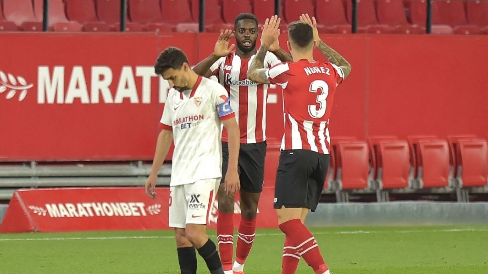 Cuộc đua vô địch La Liga: Căng như dây đàn