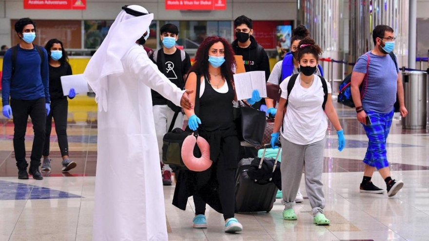UAE cấm hành khách từ 4 nước Nam Á nhập cảnh