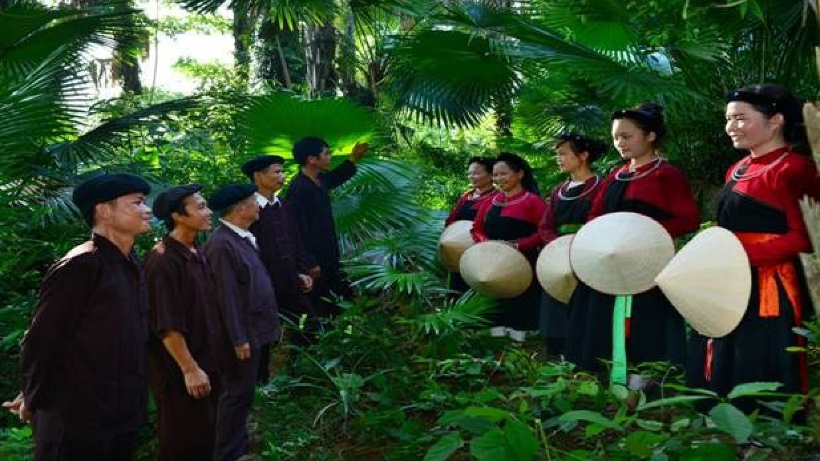 Cao Lan ethnic group’s love song chant “Sinh Ca”