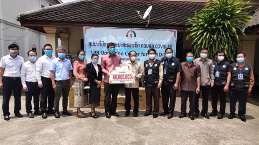 Vietnamese in Luang Prabang join in local COVID-19 fight