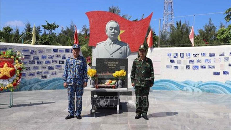 General Vo Nguyen Giap statue a pride of Truong Sa people and soldiers