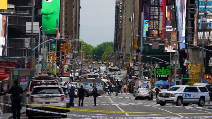 Xả súng ngay giữa Quảng trường Thời đại ở New York khiến 3 người bị thương