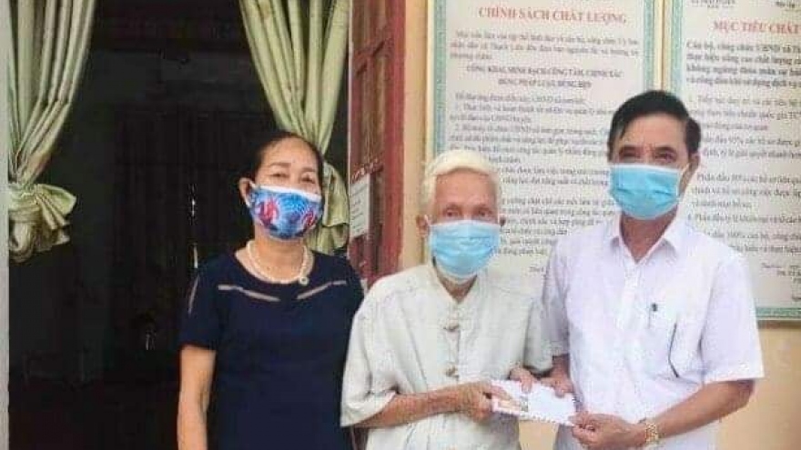 Cụ ông 92 tuổi ở Hà Tĩnh ủng hộ 10 triệu đồng ủng hộ quỹ vaccine Covid-19