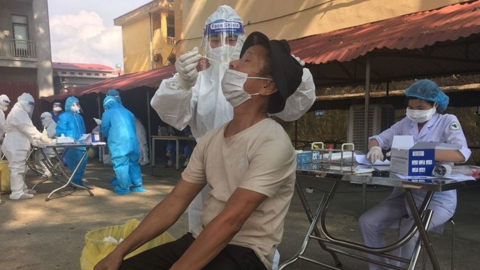 Đâu là yếu tố then chốt để "hạ nhiệt" điểm nóng dịch Covid-19 Quế Võ, Bắc Ninh?