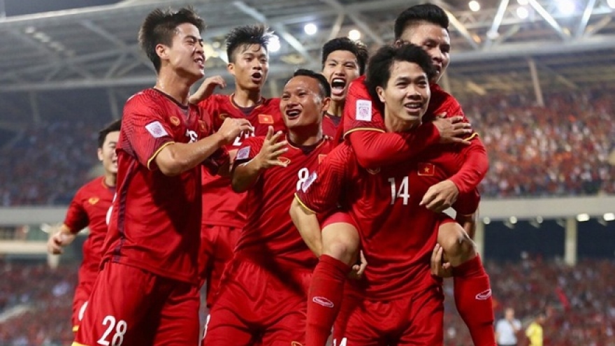 Cách xem trực tiếp đội tuyển Việt Nam thi đấu trên smartphone và máy tính