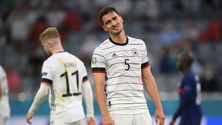 HLV Joachim Loew bênh vực “tội đồ” Hummels