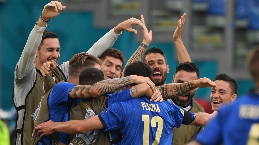 ĐT Italia thiết lập hàng loạt kỷ lục sau vòng bảng EURO 2021 