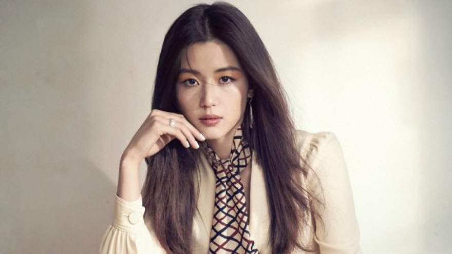 "Mợ chảnh" Jun Ji Hyun phủ nhận ly hôn chồng đại gia