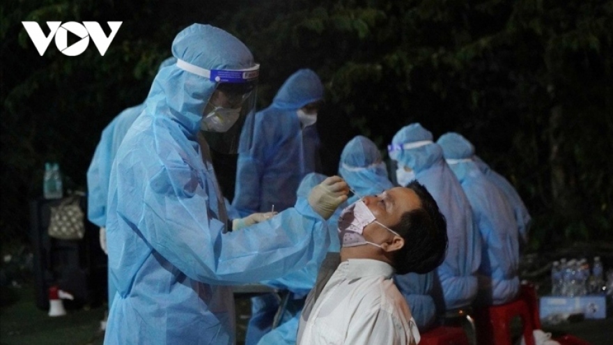 Vietnam records 102 new COVID-19 cases over six hours 