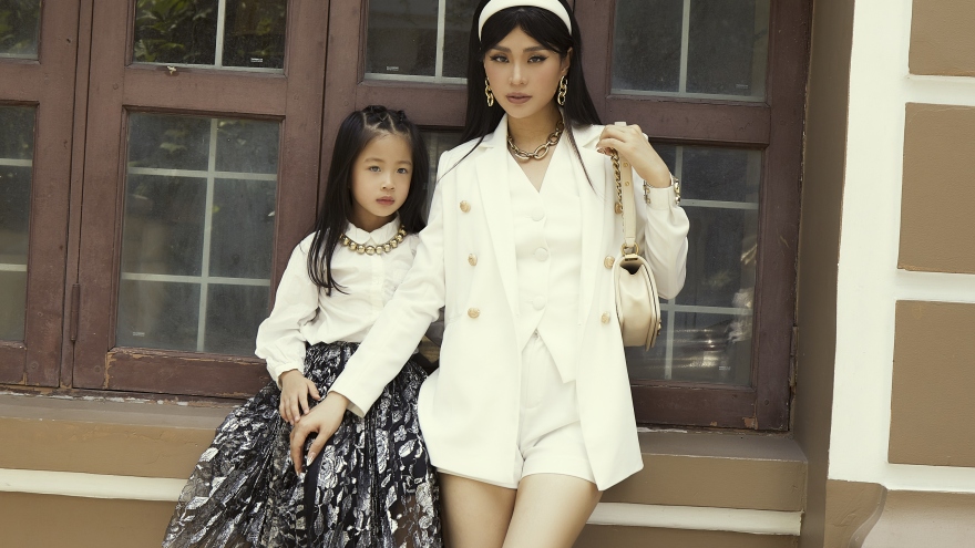 Á hậu Diễm Trang khoe bộ ảnh mới cùng con gái nhân dịp quốc tế thiếu nhi