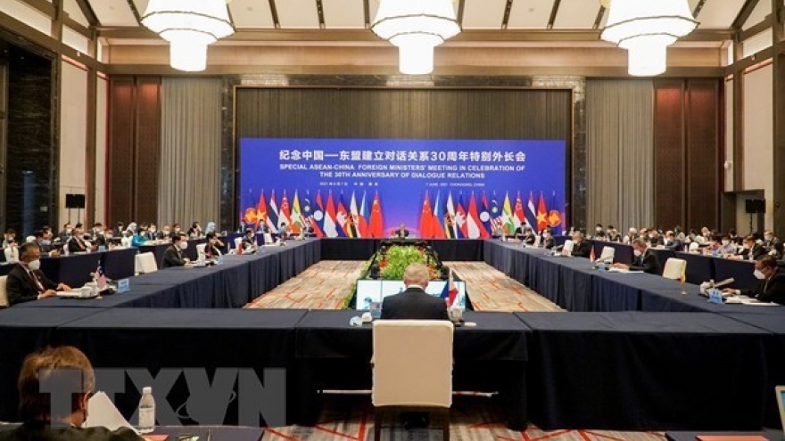 Vietnam attends Special ASEAN-China Foreign Ministers' Meeting