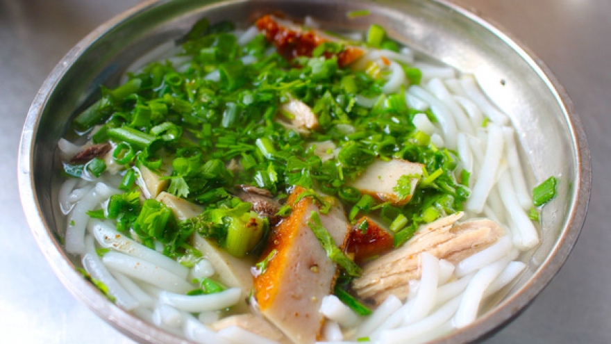 Banh canh noodle in Phan Rang offers foodies a unique taste of local culture