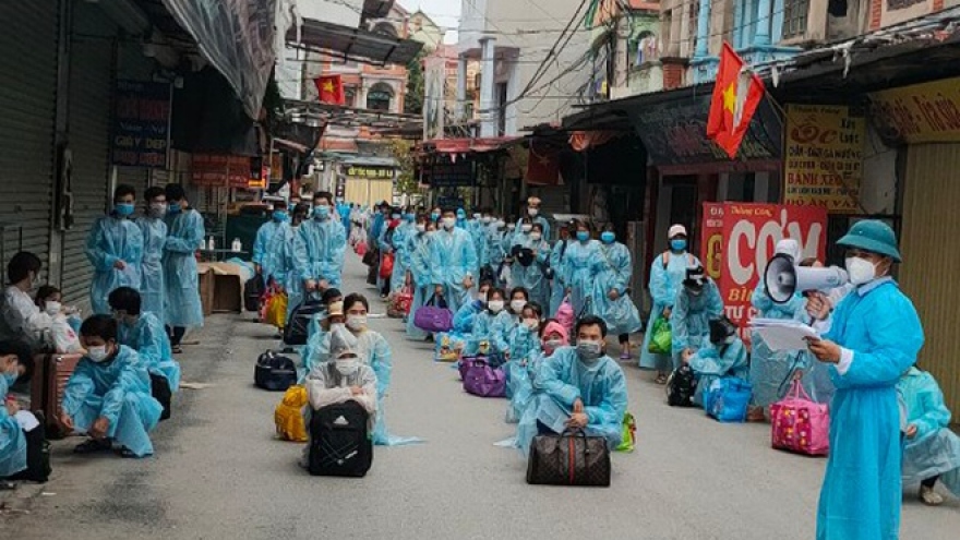 Nhiều cán bộ ở Bắc Giang bị phê bình vì chưa làm tốt công tác chống dịch