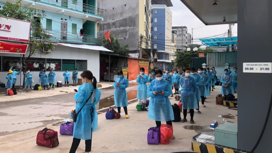 Bắc Giang khử khuẩn "tâm dịch" Núi Hiểu, quyết tâm không còn F0 sau 21/6