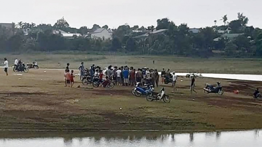 Nhóm học sinh đi chơi ở Biển Hồ, hai em đuối nước thương tâm
