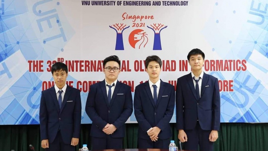 Vietnam wins four silver medals at International Informatics Olympiad 