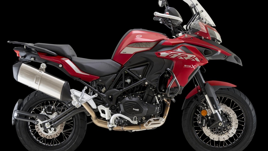 Benelli India tăng giá chiếc Benelli TRK 502X