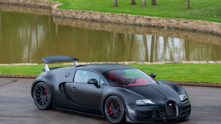 Cận cảnh chiếc Bugatti Veyron Super Sport cuối cùng được sản xuất