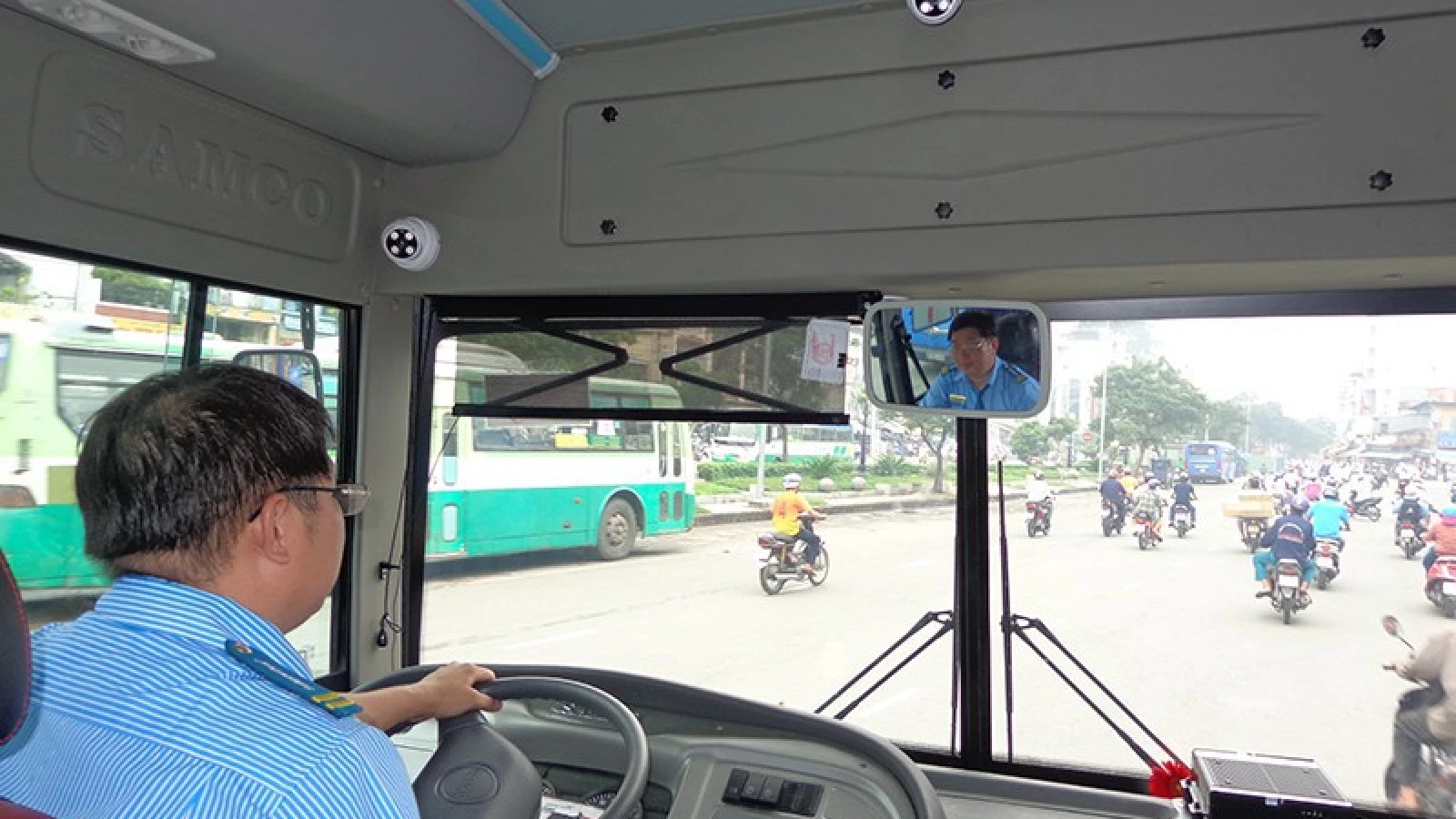 Lùi thời hạn xử phạt xe khách, xe tải chưa lắp đặt camera 