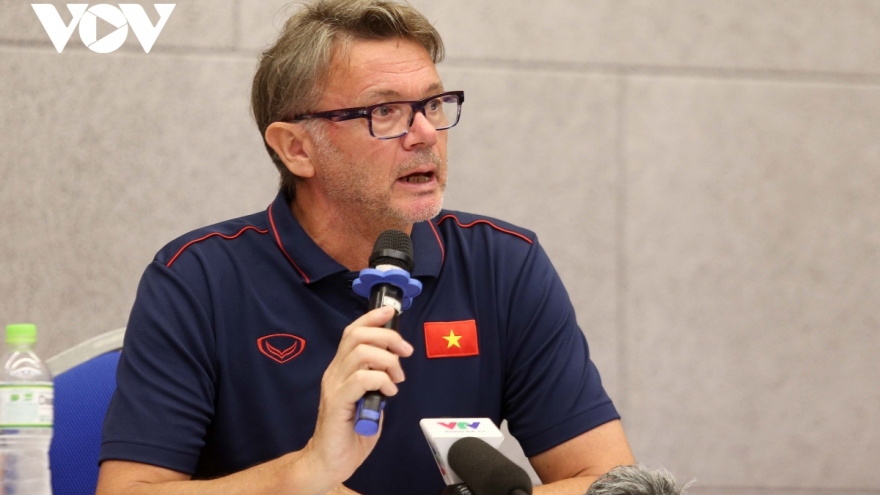 HLV Philippe Troussier chia tay U19 Việt Nam