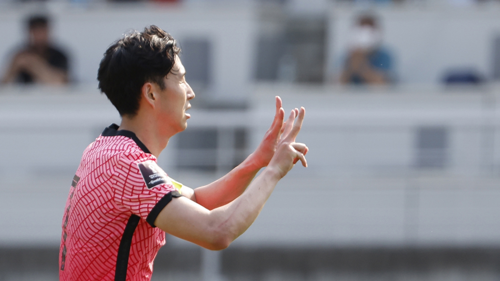 Son Heung Min "giải cứu" Hàn Quốc, ĐT Việt Nam 99% có vé dự vòng loại 3 World Cup 2022