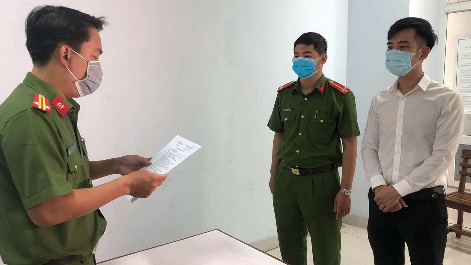 Khởi tố Giám đốc thẩm mỹ viện AMIDA vì vi phạm quy định phòng chống dịch
