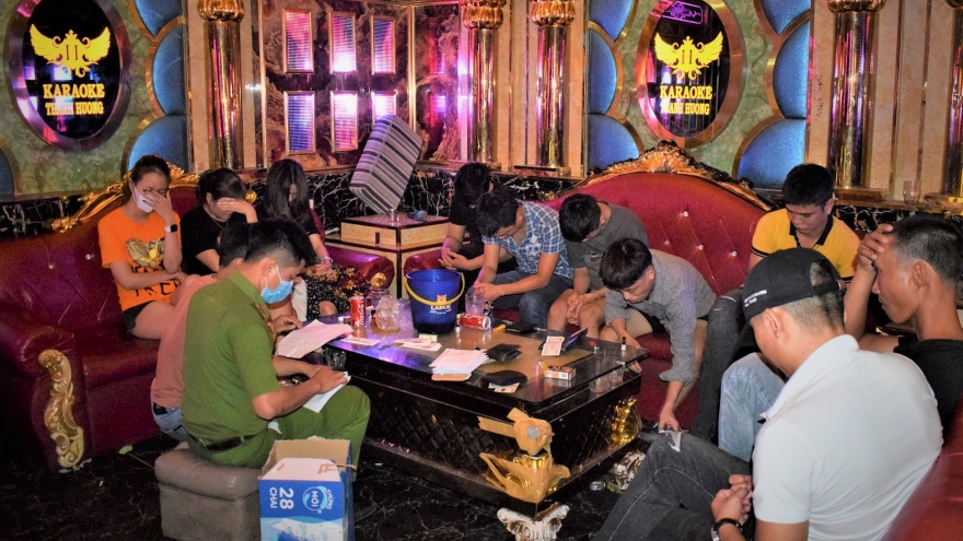 Phát hiện 11 người dương tính ma túy trong quán karaoke tại Quảng Nam