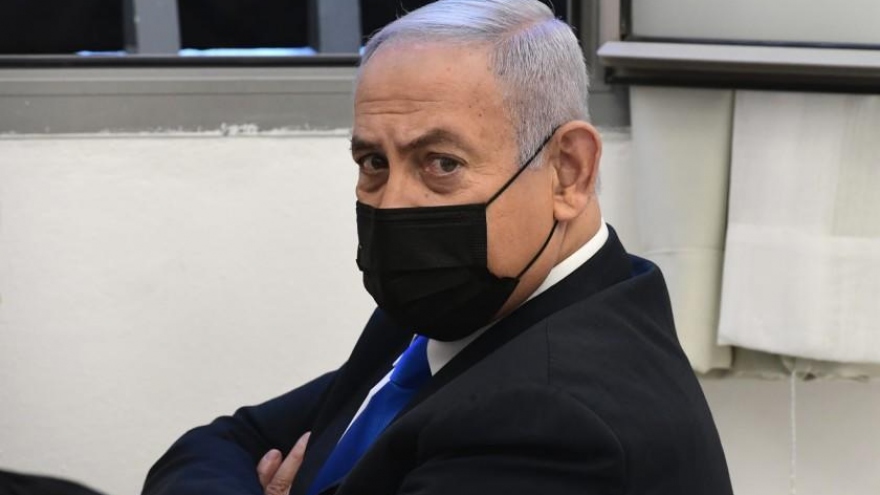 Điều gì chờ đợi ông Netanyahu sau thỏa thuận liên minh của phe đối lập?