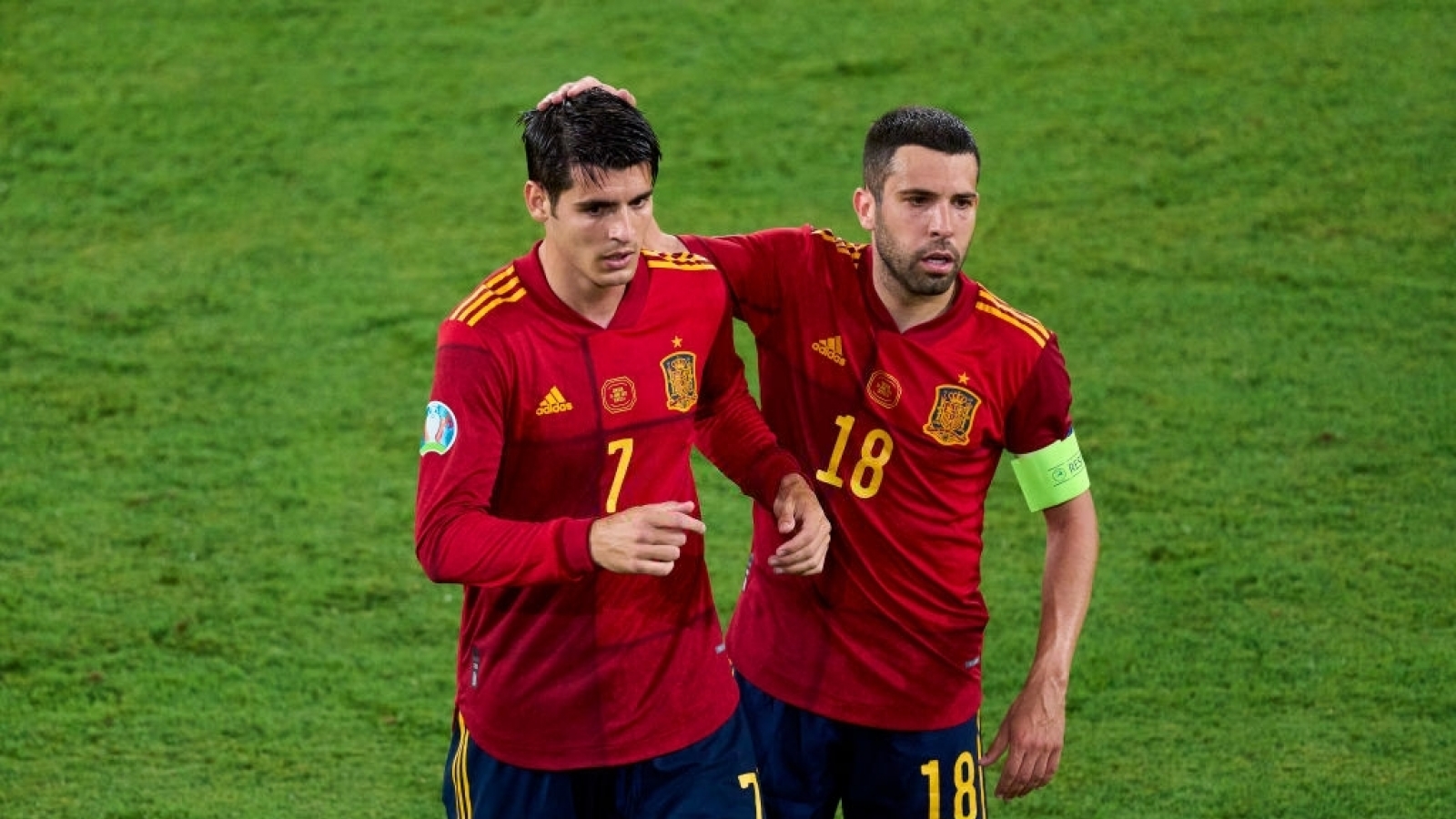 Góc BLV: HLV Luis Enrique nên cất Morata trên ghế dự bị