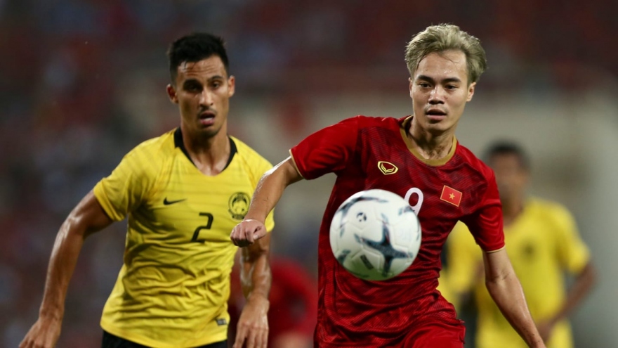 Bị CĐV Malaysia tố ăn vạ, Văn Toàn phản ứng bất ngờ 